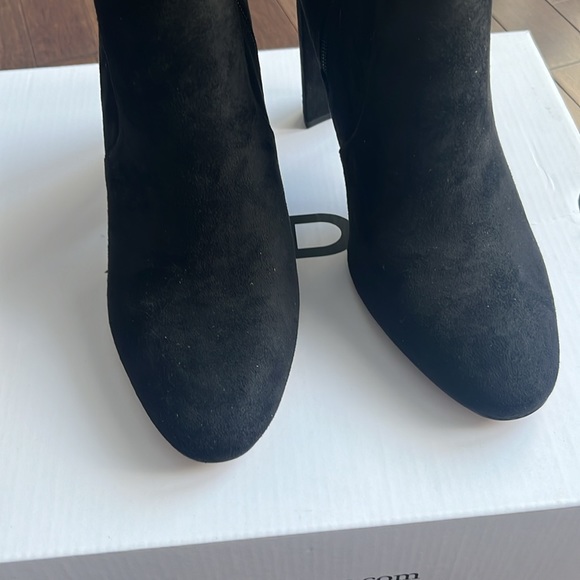 COPY - New never worn Aldo heeled booties size 9 - Picture 4 of 6